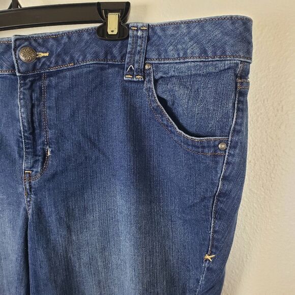 Women's Plus Size Lane Bryant Simply Straight Cut Off Frayed Denim Jeans Pants - Picture 7 of 11